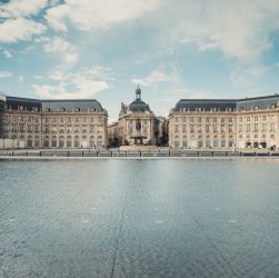 découvrez bordeaux, une ville emblématique du sud-ouest de la france réputée pour ses vins prestigieux, son patrimoine architectural exceptionnel et son ambiance chaleureuse. parfait pour les amateurs de culture, de gastronomie et d’œnotourisme.