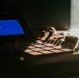 découvrez les avantages de la facturation électronique pour simplifier et sécuriser la gestion de vos factures. optez pour une solution moderne, rapide et conforme aux normes légales.